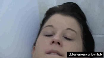 Sexy babe masturbate her pussy