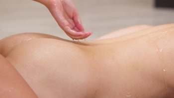 NURU MASSAGE - Pierced Tits Babe Gizelle Blanco Has A Slippery Fuck With Her Client