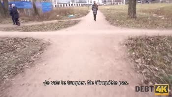 Debt4k. Cutie a Perdu un Emploi et N'a plus Qu'une Seule Monnaie