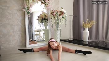 Tanya's Flexy Fitness: Petite Ballerina Bares All