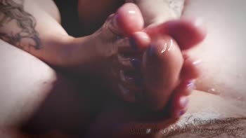 FrenchJessFeet Gives Me an Oily Footjob to Die For!