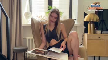 Californiababe's Hot Step Sis Rides Dick in POV