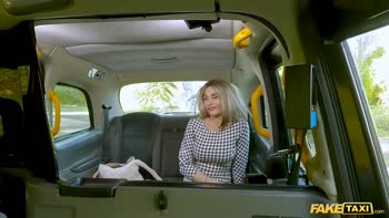 Charlie Dean's Blonde Milf Seduction: My Step Mom's Secret Fantasy