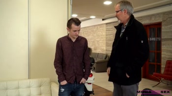 I Saw My Stepmom Masturbating - S15:E6
