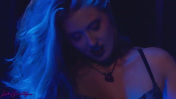 Electra Rayne Tames Blonde Teen (18+) Babe Alex De La Flor
