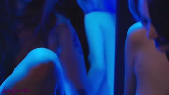 Electra Rayne Tames Blonde Teen (18+) Babe Alex De La Flor