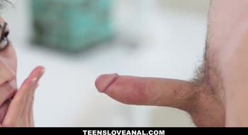 Audrey Noir's Steamy Masseur Encounter: Wife's Anal Delight
