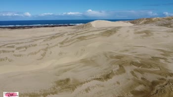 Jade Kink's Desert Adventure: Public BDSM Surprise in the Dunes