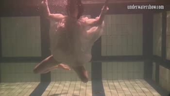 Kristina's Siren Song: Underwater Solo Seduction