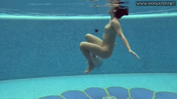 Lady Dee's Sizzling Czech Beach Solo