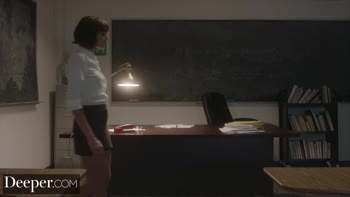 Janice Griffith Dominates with Her Big Cock BBC