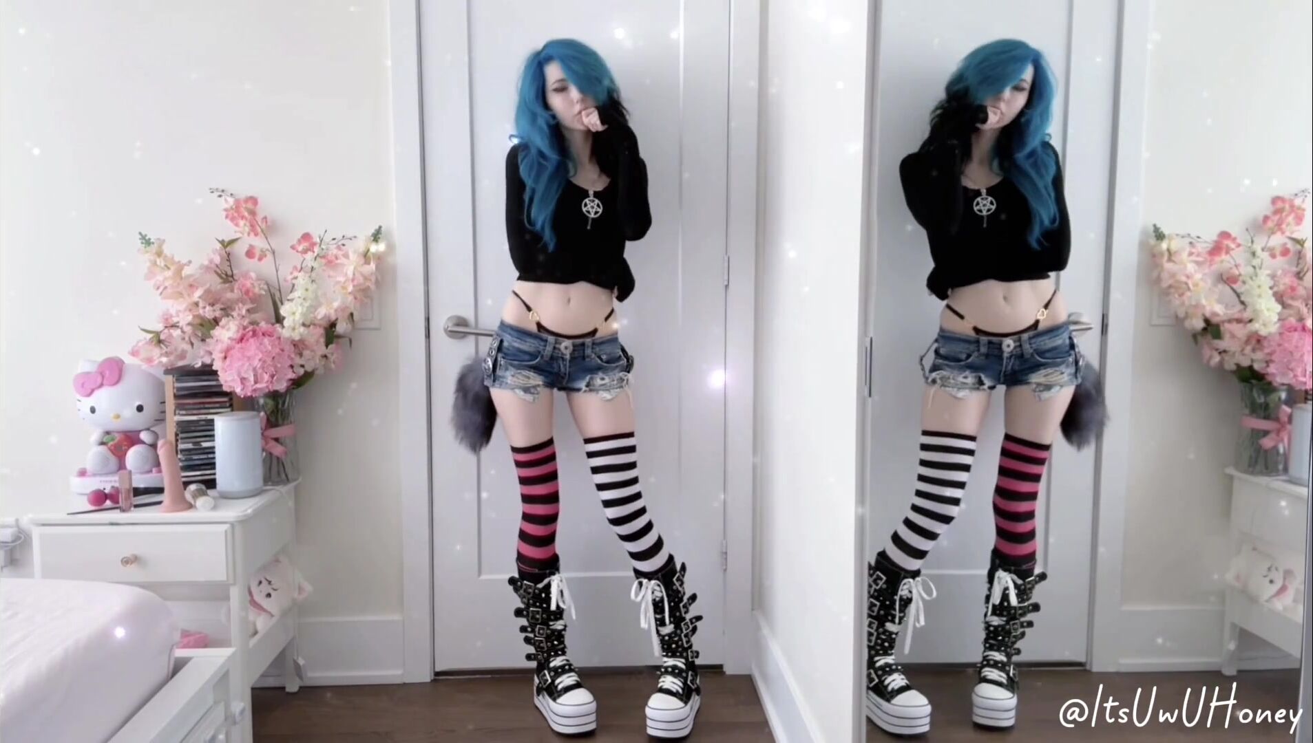 Adorable Emo Girl Shows off her Tight little Body!