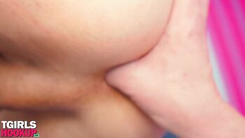 Kaela Luna & Simone Starr's Steamy Transgender Threesome