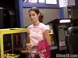 Latin Teen (18+) Finger Frenzy in her Car