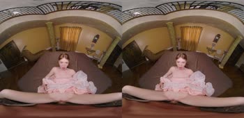 Daphne's Mission to Make You Hard with Myra Moans in VR Cosplay