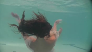 Natalia's Sizzling Underwater Bikini Show