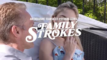 Filthy Rich Fucks Stepdaughter Honey Hayes on Father's Day