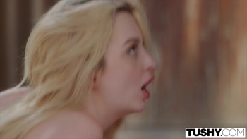 TUSHY Anal-loving Influencer Lexi Seduces Shy Cameraman