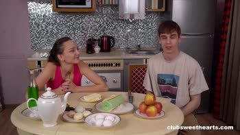 Big Cock Bratwurst Bonanza: Petite Babe's Kinky Cooking Show