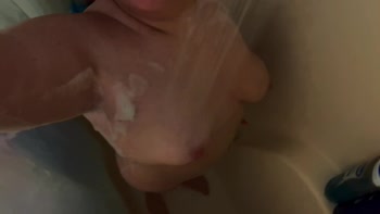 XO SCARLETT WILDE - Scarlett Wilde's Sizzling Shower Solo