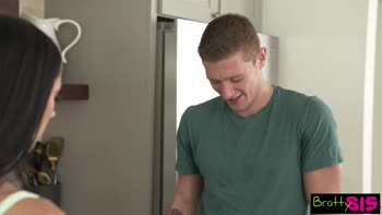 Jazmin Luv's Seductive Shower Surprise for Big Dick Oliver Flynn