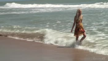 Agnes' Oceanic Delight: Soaking Up The Sun In Stunning 18
