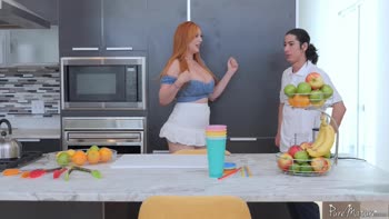 Lauren Phillips' Seductive Smoothie Secret: Big Cock, Big Tits, and a Dripping Facials