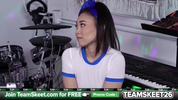 Korean Beauties Audition For A Music Video With Producer Johnny