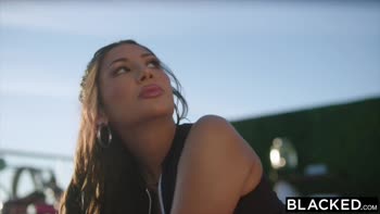 Gianna's Steamy BBC Workout: Sizzling Gym Fling