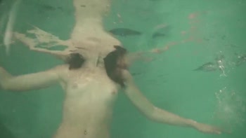 Sveta's Underwater Delight: Petite Russian Teen (18+)'s Steamy Solo Show