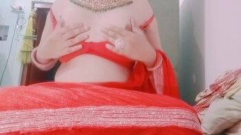 Gaurisissy's Sizzling Saree Seduction: A Desirable Desi Crossdresser