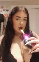 Maryannaaa's Sizzling Solo: Brushing Up on Sexy