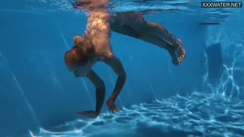 Sofi Otis Dives into Seduction: Underwater Solo Tease
