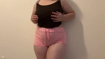 LilWickedEvelyn - Evelyn's Sizzling Big Booty Debut