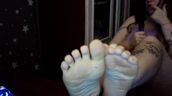 Cutestickypaws' Feet of Desire: ASMR Foot Worship & Mouth Sounds