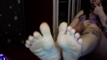 Cutestickypaws' Feet of Desire: ASMR Foot Worship & Mouth Sounds