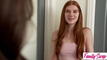 Lexi Luna Teaches Jane Rogers How to Fill the Gap