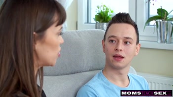 Date With My Step Mom - S15:E9