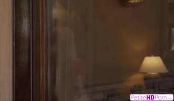 Kiara Cole Sucks Damon's Giant Cock in a Sensual Showdown