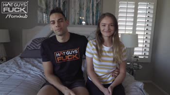 Tall Luke Pumps Up Short Shae's College Cutie Curves