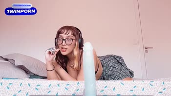 Shelly Cattini's Naughty Deal: Yoga, Big Ass, Guided JOI