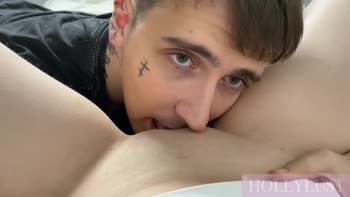 HollyLust's Russian Teen (18+) Delight: 60FPS Wet Pussy Licking