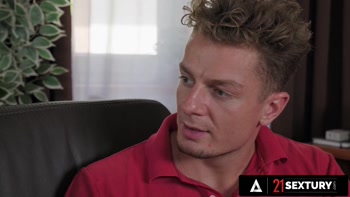 21 SEXTURY - Leya Desantis Cheerleader DP Party With Two Hard Cocks