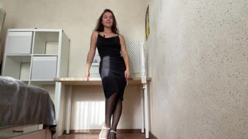 XInsomniax's Pen Drop Test: Which Amateur Teen (18+) Brunette Reigns Supreme?