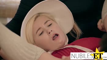 Handmaidens - Husband and Wife try to ImpregnateBusty Teen (18+) S2:E4
