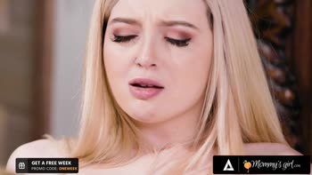 Sarah Vandella Teaches Blonde Stepdaughter Lexi Lore to Unwind