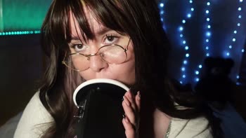 EmmaTASMR - Emma's Kinky ASMR Delight: Ear Licking and Spit Frenzy