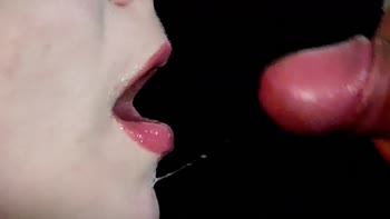 NYMPHEORGASMIQUE's Sultry Blowjob: French Kiss Delight