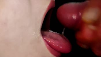 NYMPHEORGASMIQUE's Sultry Blowjob: French Kiss Delight