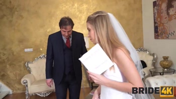 BRIDE4K. Slender bride doesn't want to disappoint her husband so she gets a sex lesson